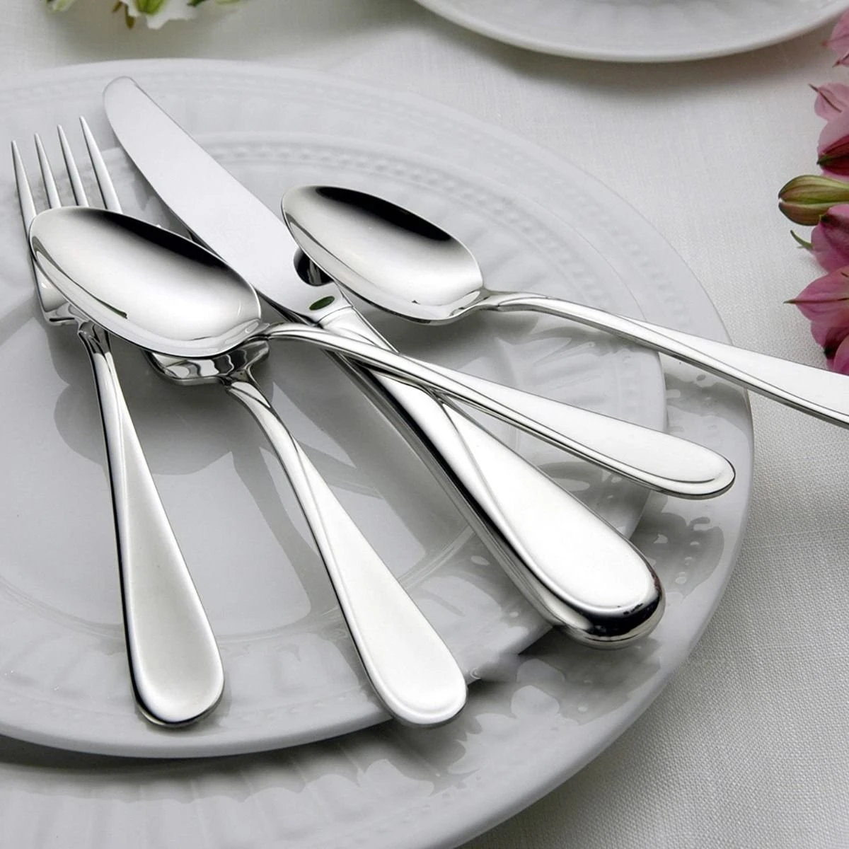 Oneida 18/0 Stainless Steel 45-Piece Flatware Set | Flight - Image 3