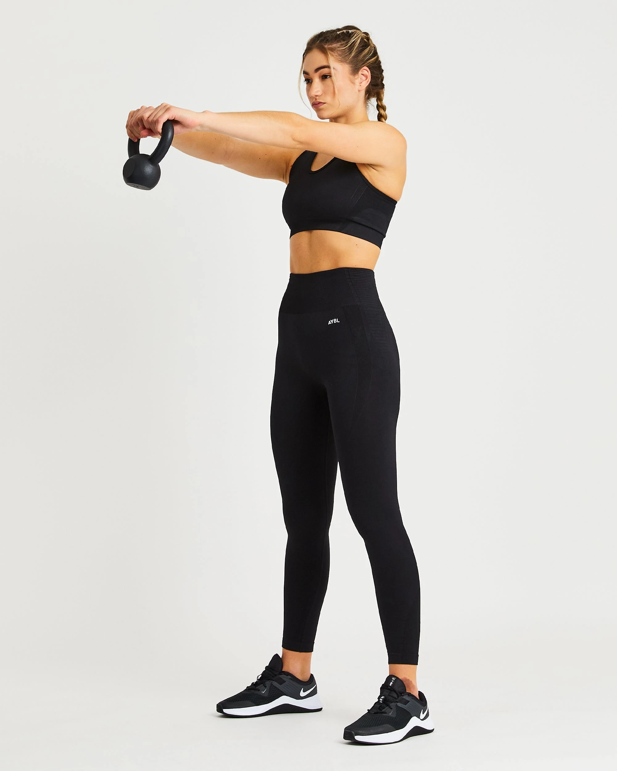 AYBL Balance V2 Seamless Sports Bra - Black - Image 3