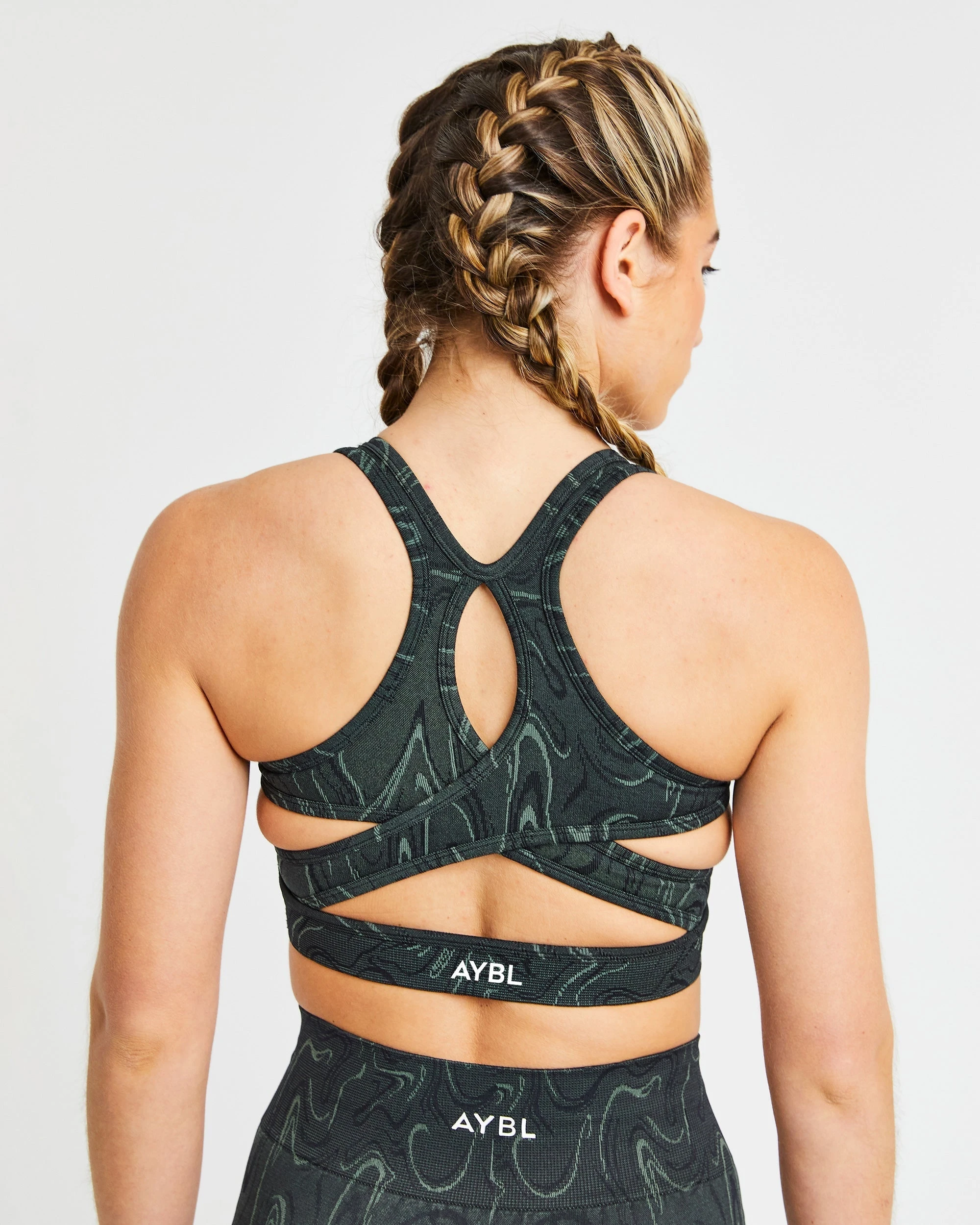 AYBL Velocity Seamless Sports Bra - Black - Image 6