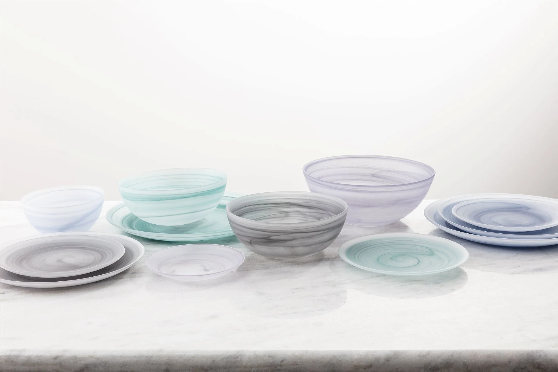 Fortessa D&V La Jolla Sage Green Large Salad Bowl 8" - Image 7