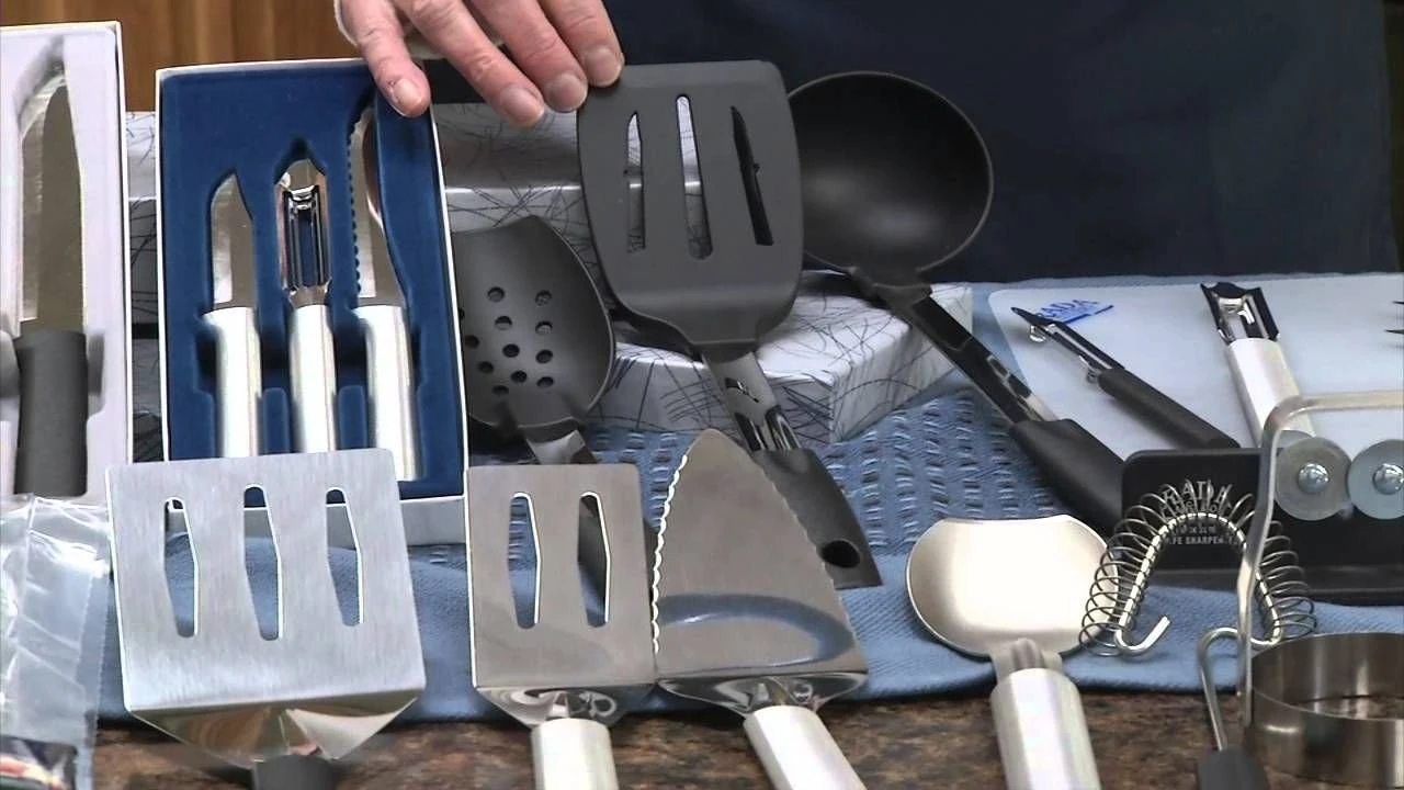 Rada Cutlery Serrated Pie Server | Silver - Image 6