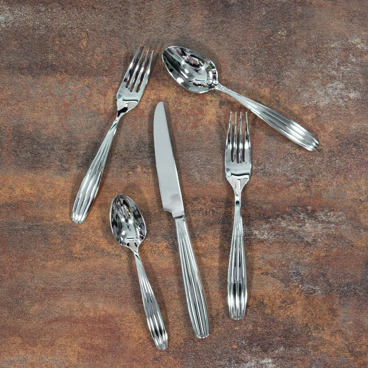 Reed & Barton 20-Piece Flatware Set | Reed - Image 2
