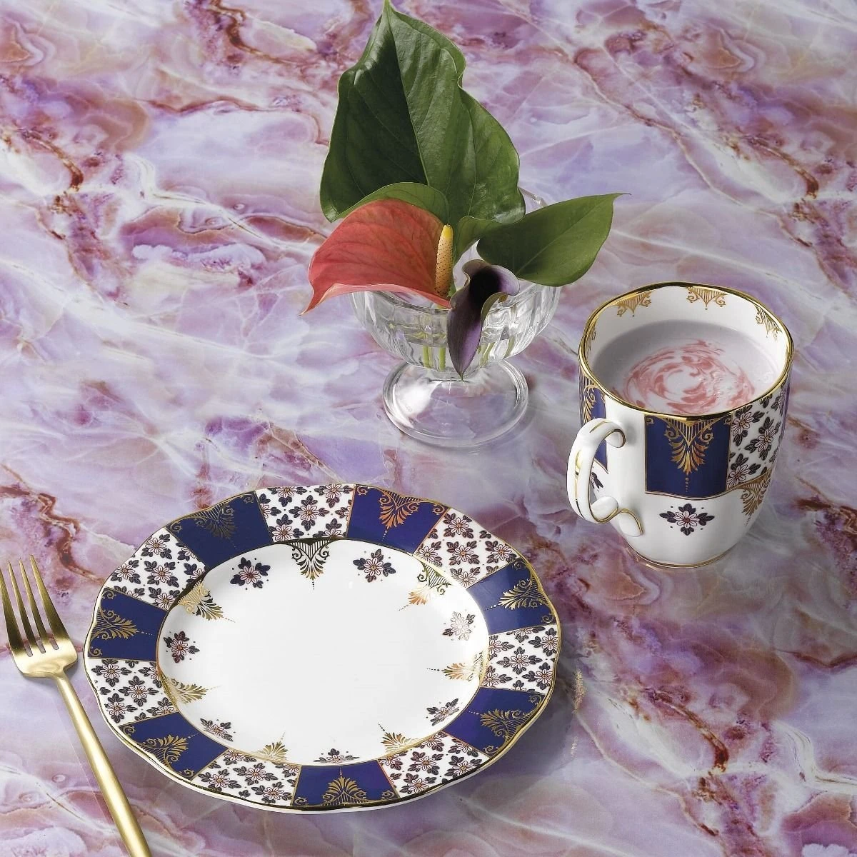 Royal Albert 100 Years 1900-1940 14.1oz Mug Set | 5-Piece - Image 10