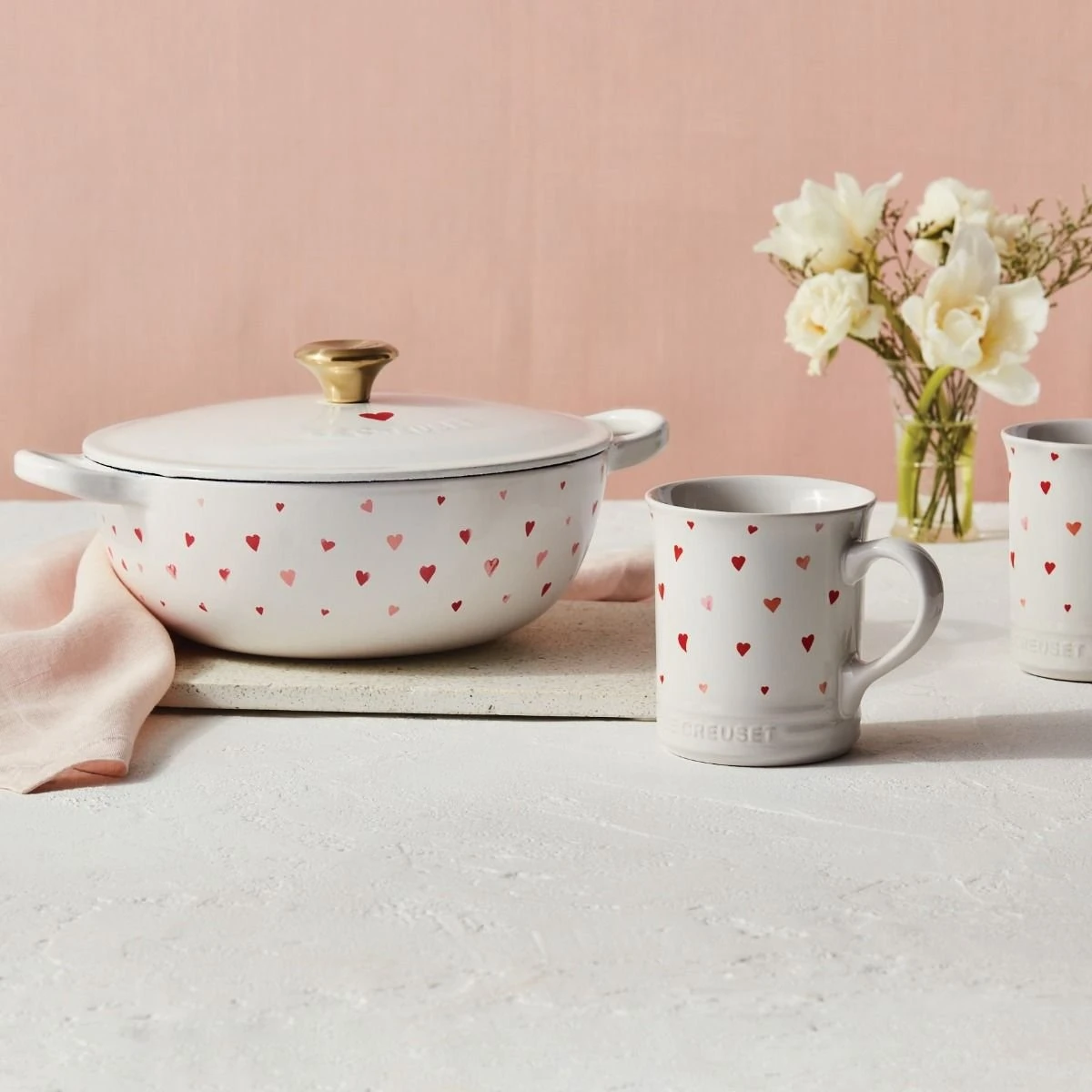 Le Creuset L'Amour Collection 14oz Mug With Heart Applique | White - Image 4