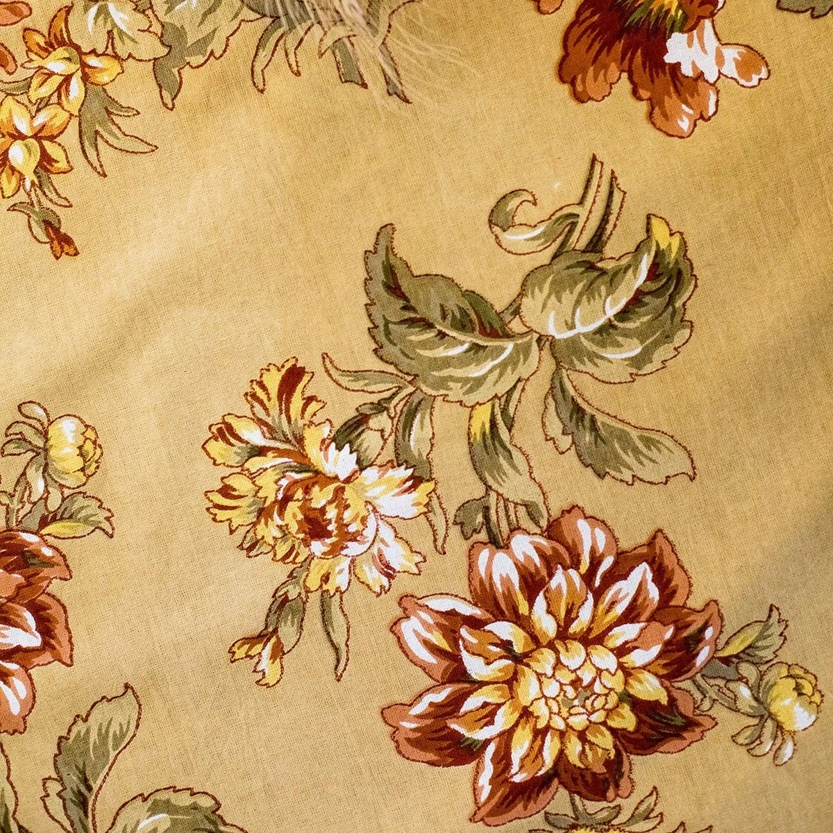 April Cornell 54" X 54" Dahlia Days Breakfast Tablecloth | Gold - Image 3